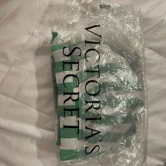 Victoria’s Secret bikini with green and white stripes NWT Size M - Picture 9 of 10